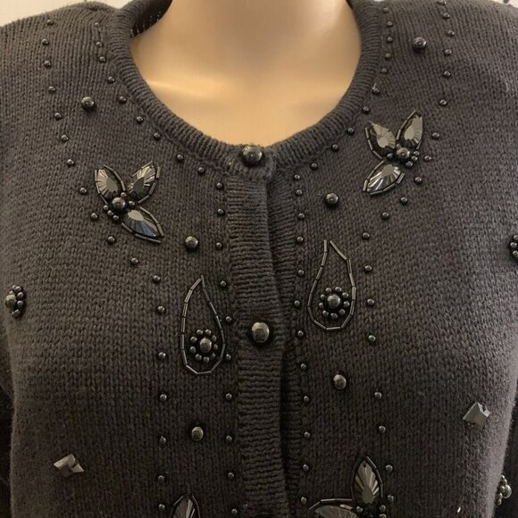 Moda International. Size Medium. Beaded Button Up Long Sleeve Sweater. B98. - Picture 2 of 7